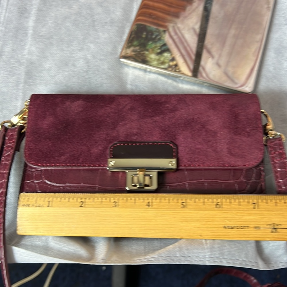 White House Black Market Elegant Burgundy Croc-Embossed Leather Suede crossbody - Picture 9 of 14